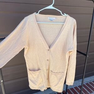 Vintage Tweeds cream cardigan. Tagged women’s size small. In great condition